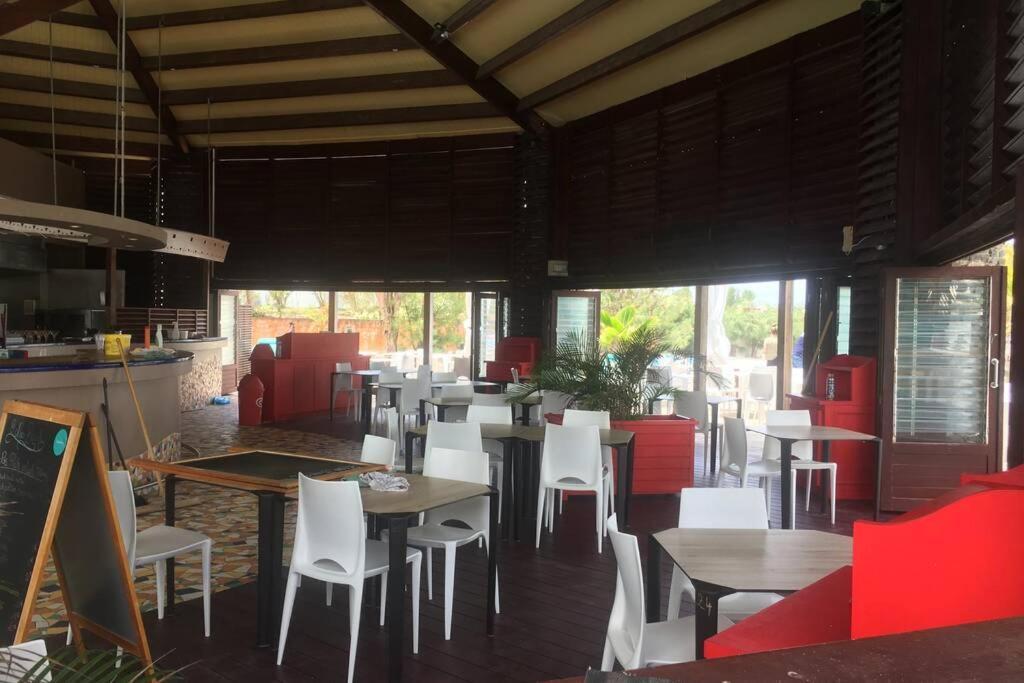 Superbe Studio Superieur Neuf Avec Balcon Saint-Francois (Grande-Terre) Bagian luar foto